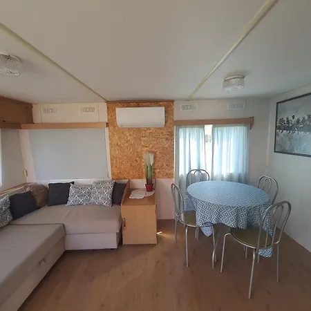 Mobilheim V Lva 2 Camping